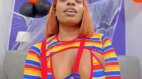 Shantal online show from 10/31/25, 08:10