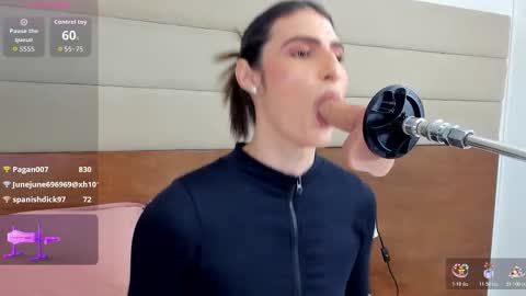  Shantall  online show from 11/28/25, 03:53