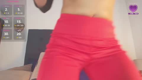 shantallvegga1 online show from 11/01/25, 12:29