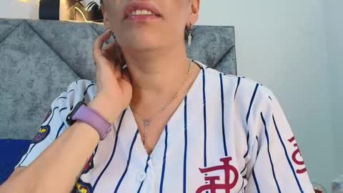 shantey online show from 11/22/25, 01:43