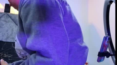 shantey online show from 12/04/25, 11:41