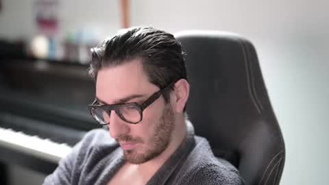 Snapshot of shape80 chatting on 12/23/25, 10:02 frenchy boy online show from 12/23/25, 10:02