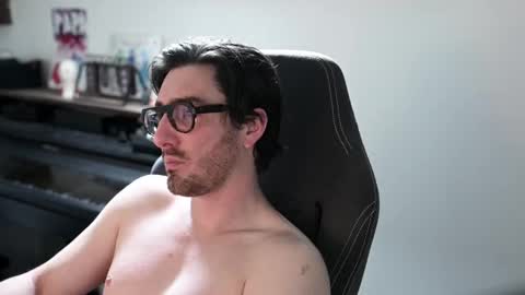 Snapshot of shape80 chatting on 03/15/26, 02:45 frenchy boy online show from 03/15/26, 02:45