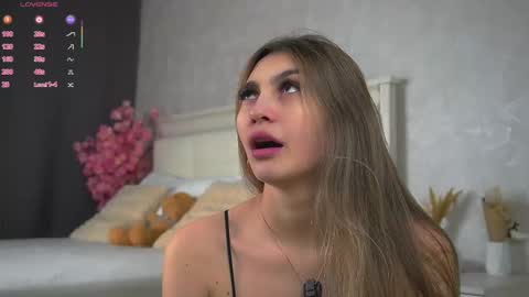 Ellysa and Mila online show from 02/15/26, 11:30