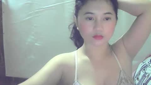 Snapshot of share_rhea chatting on 04/10/26, 02:11 Kah online show from 04/10/26, 02:11