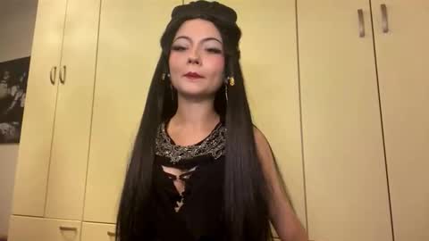 Angie online show from 10/18/25, 06:19