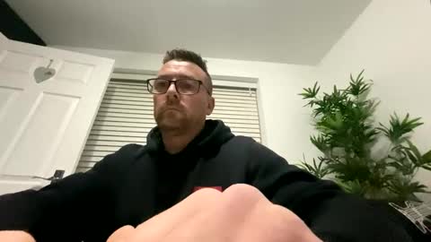 Snapshot of sharksboy16 chatting on 01/03/25, 06:11 Sharksboy online show from 01/03/25, 06:11