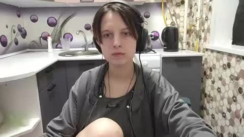 Snapshot of sharleenyodis chatting on 07/01/26, 05:56 Sara online show from 07/01/26, 05:56