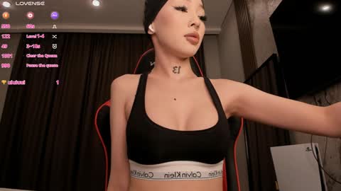 Snapshot of sharlin_13 chatting on 02/08/25, 01:00 Sharlin  online show from 02/08/25, 01:00
