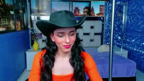 Snapshot of sharlon_ chatting on 04/15/26, 07:58 Sharlond online show from 04/15/26, 07:58