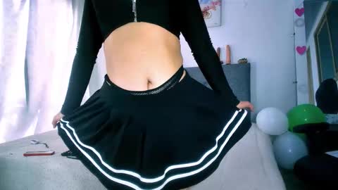 sharlott_3 online show from 03/21/26, 12:54