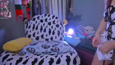 Snapshot of sharlott_smith1 chatting on 12/16/25, 06:46 Sharlott online show from 12/16/25, 06:46