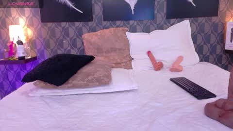 Sharom  online show from 03/10/25, 10:55