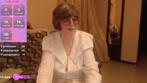 Snapshot of sharon_amore chatting on 12/31/24, 08:23 Helena online show from 12/31/24, 08:23