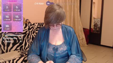 Snapshot of sharon_amore chatting on 03/12/25, 08:31 Helena online show from 03/12/25, 08:31