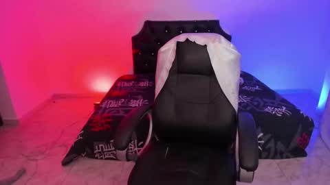 Snapshot of sharon_doll_ chatting on 10/18/25, 04:59 sharon_doll_ online show from 10/18/25, 04:59