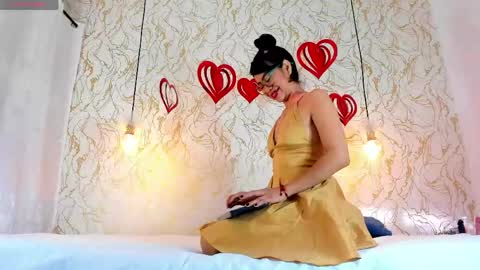 sharon_leather online show from 04/18/26, 12:31