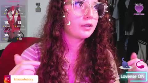 Snapshot of sharonblack_ chatting on 04/01/26, 10:18 kitsune online show from 04/01/26, 10:18