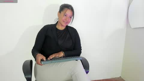 Snapshot of sharoncute16 chatting on 04/08/26, 03:56 sharoncute16 online show from 04/08/26, 03:56