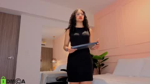 Sharon online show from 10/01/25, 04:07