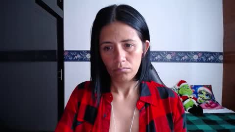 Snapshot of sharoon__cherry_ chatting on 01/08/26, 03:25 sharon online show from 01/08/26, 03:25