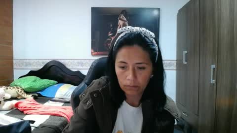 Snapshot of sharoon__cherry_ chatting on 05/07/26, 01:49 sharon online show from 05/07/26, 01:49