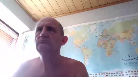 Snapshot of sharpshoder chatting on 06/28/26, 05:08 Peter online show from 06/28/26, 05:08