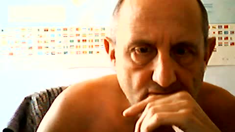 Snapshot of sharpshoder chatting on 07/25/26, 12:14 Peter online show from 07/25/26, 12:14