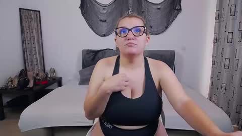 sharronalexa online show from 10/21/25, 11:00
