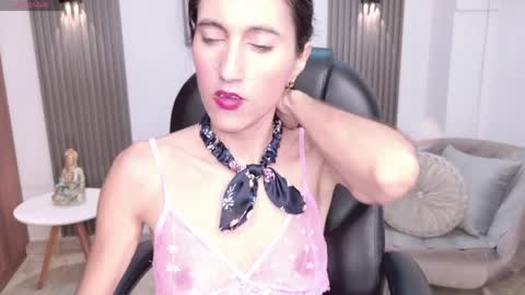 Snapshot of shary_leon_ chatting on 05/11/26, 07:11 shary_leon_ online show from 05/11/26, 07:11