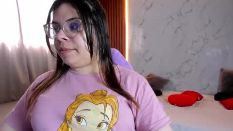 SASHA BLOOM online show from 09/10/25, 07:47