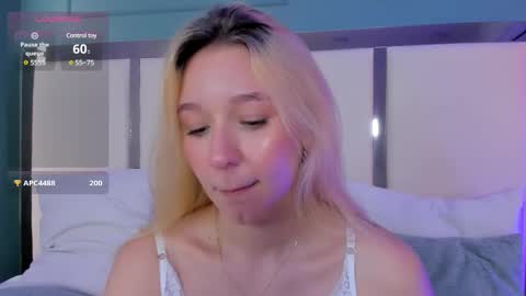 Shantall online show from 02/25/25, 08:41