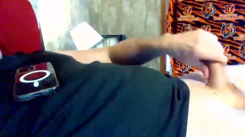 Snapshot of shaun_hatcher31 chatting on 05/13/26, 01:41 shaun_hatcher31 online show from 05/13/26, 01:41