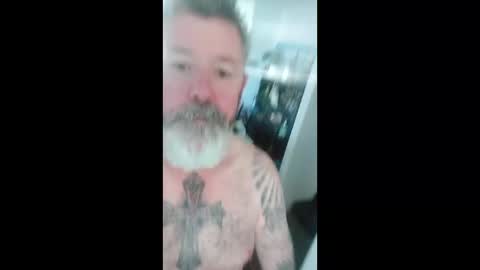 Snapshot of shaunhosking3 chatting on 12/19/25, 12:17 shaunhosking3 online show from 12/19/25, 12:17