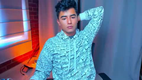 Shawn online show from 12/18/25, 01:39