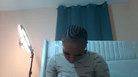 Shay diva online show from 09/30/25, 01:16