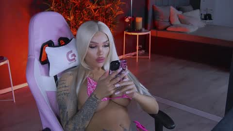 shayblonde online show from 01/09/25, 09:37
