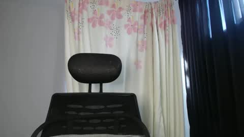 Shayna online show from 12/30/24, 02:08