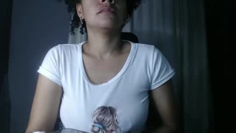 Shayna online show from 01/04/25, 11:33