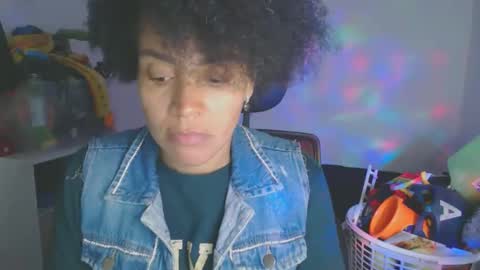 Shayna online show from 09/29/25, 12:05