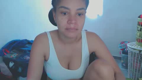Snapshot of shayna_cute chatting on 06/06/26, 03:50 Shayna online show from 06/06/26, 03:50