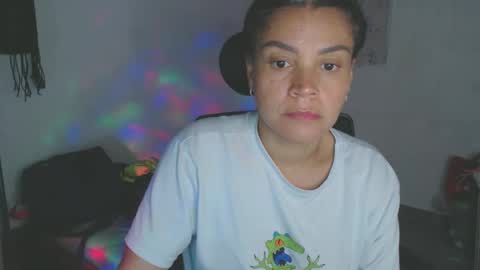 Snapshot of shayna_cute chatting on 06/09/26, 12:44 Shayna online show from 06/09/26, 12:44