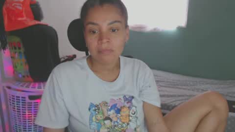 Snapshot of shayna_cute chatting on 06/18/26, 10:14 Shayna online show from 06/18/26, 10:14