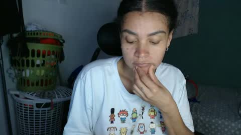 Snapshot of shayna_cute chatting on 06/28/26, 02:17 Shayna online show from 06/28/26, 02:17