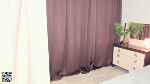 Violet online show from 12/24/24, 01:39