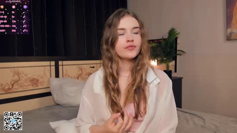 Violet online show from 01/07/25, 12:31