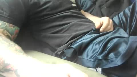 sheepydoggy45 online show from 10/19/25, 05:02