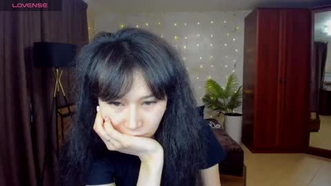 Sheila online show from 04/22/26, 05:21