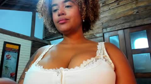 Snapshot of sheilamakano70 chatting on 06/12/26, 12:09 Sheila Makano online show from 06/12/26, 12:09