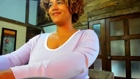 Snapshot of sheilamakano70 chatting on 06/19/26, 10:57 Sheila Makano online show from 06/19/26, 10:57